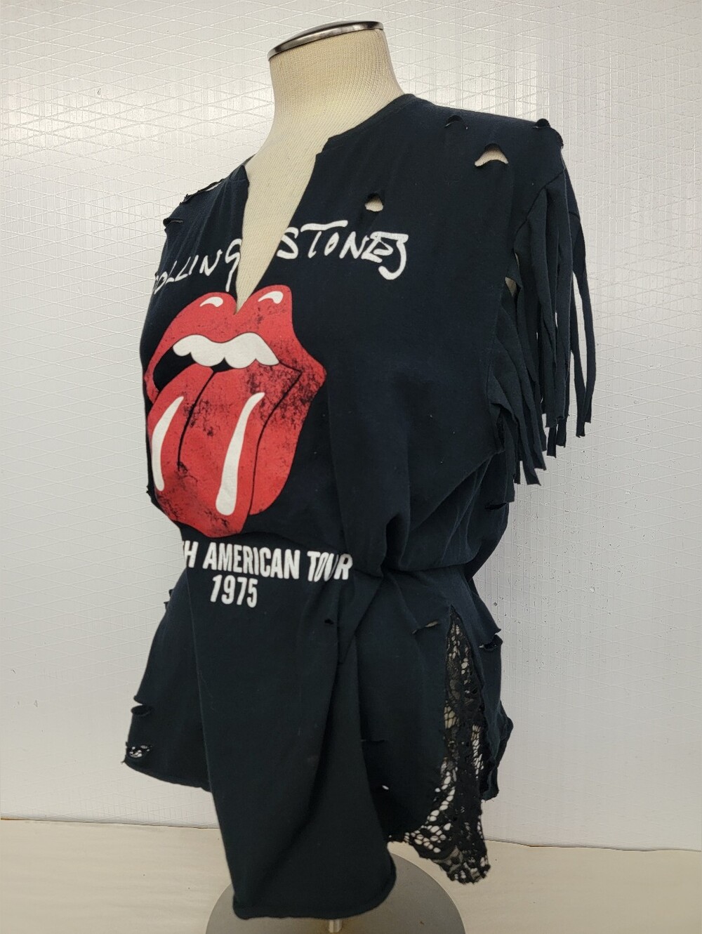 the Rolling Stones Fringe & Lace Rock Band Tee - Upcycled - Picture 3 of 6